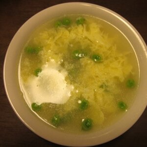グリーンピースのたまごスープ